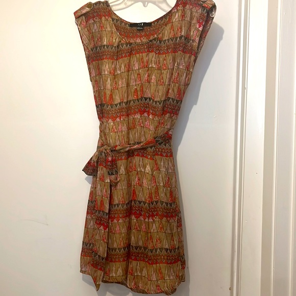 Geometric Patterned Dress - Picture 2 of 6